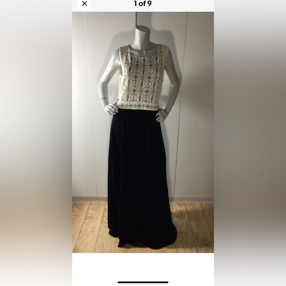 St. John Evening Knit Gown Black/Off White Dress Size 10